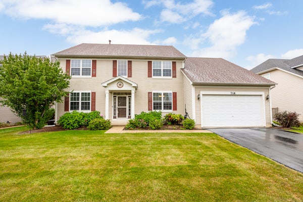 718 VERSAILLES PKWY, OSWEGO, IL 60543 - Image d1478c0fbdaa50e8d8bd1a5ad1d2cf23/663774677