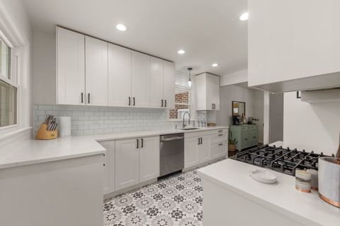 Tiny photo for 833 Parkside Drive, Wheaton, IL 60187 (MLS # 12558156)