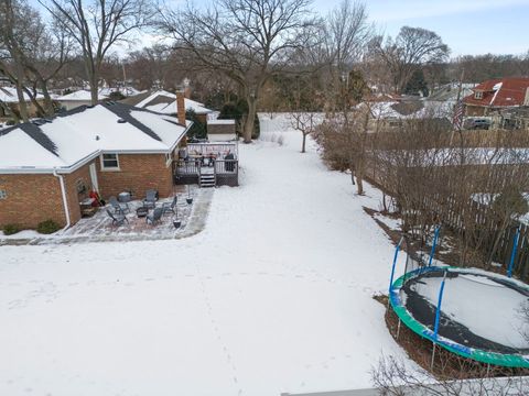 Tiny photo for 833 Parkside Drive, Wheaton, IL 60187 (MLS # 12558156)