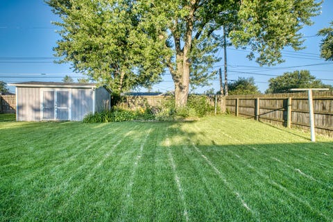 Tiny photo for 1029 N 13th Street, Clinton, IA 52732 (MLS # 12697066)