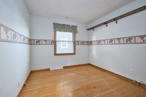 Tiny photo for 1029 N 13th Street, Clinton, IA 52732 (MLS # 12697066)