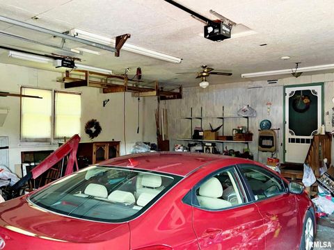 Tiny photo for 2516 STRAWBERRY Road, Metropolis, IL 62960 (MLS # EB459396)