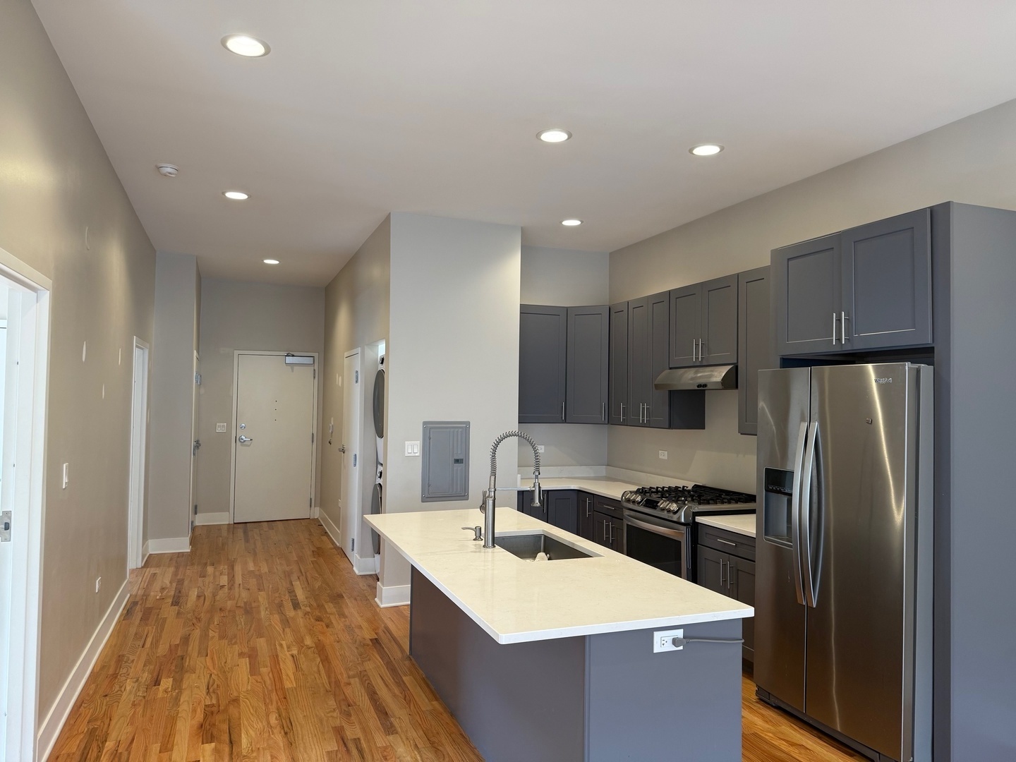 3122 N Broadway Street 200