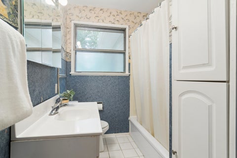 Tiny photo for 139 N Hager Avenue, Barrington, IL 60010 (MLS # 12791127)