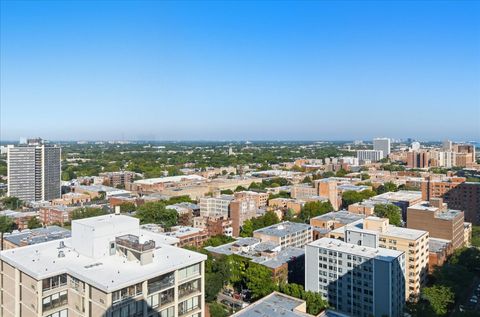Tiny photo for 5701 N Sheridan Road #26B, Chicago, IL 60660 (MLS # 12457980)