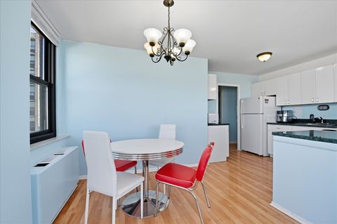 Tiny photo for 5701 N Sheridan Road #26B, Chicago, IL 60660 (MLS # 12457980)