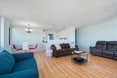 Tiny photo for 5701 N Sheridan Road #26B, Chicago, IL 60660 (MLS # 12457980)