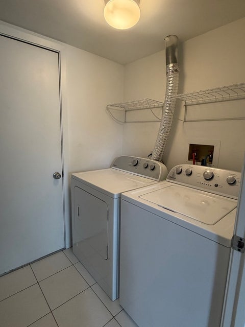 Tiny photo for 902 Sturnbridge Court, Schaumburg, IL 60173 (MLS # 12690721)