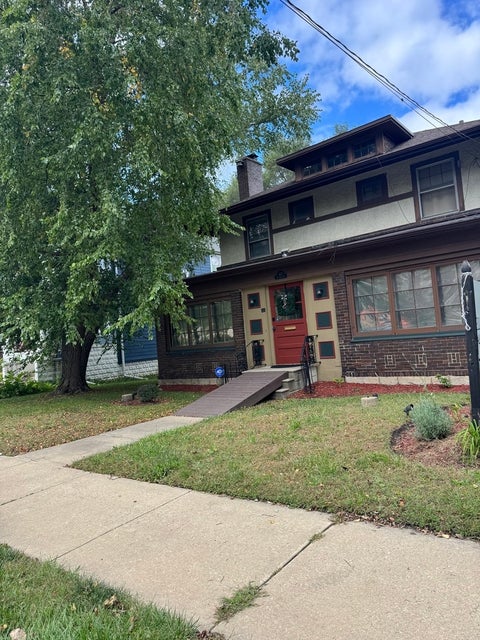 Photo of 422 N Lake Street, Aurora, IL 60506 (MLS # 12767709)