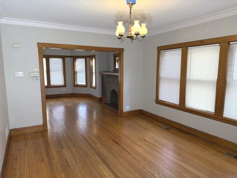 Tiny photo for 1940 Wenonah Avenue, Berwyn, IL 60402 (MLS # 12548410)