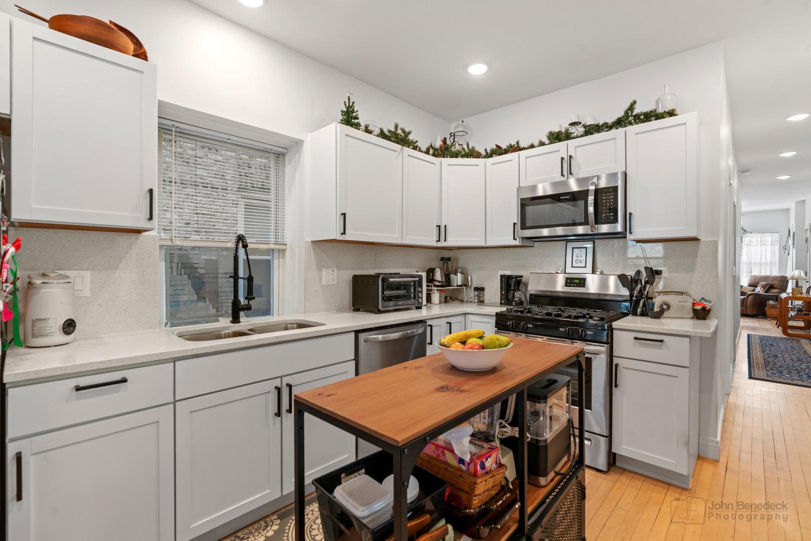 2836 W 40th Street