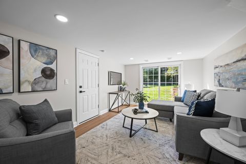 Tiny photo for 1152 Aberdeen Lane, Mundelein, IL 60060 (MLS # 12490895)