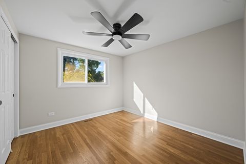 Tiny photo for 1152 Aberdeen Lane, Mundelein, IL 60060 (MLS # 12490895)