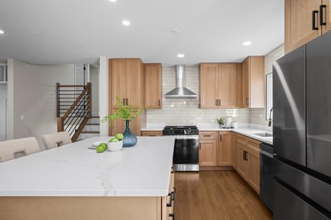 Tiny photo for 1152 Aberdeen Lane, Mundelein, IL 60060 (MLS # 12490895)