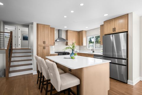 Tiny photo for 1152 Aberdeen Lane, Mundelein, IL 60060 (MLS # 12490895)