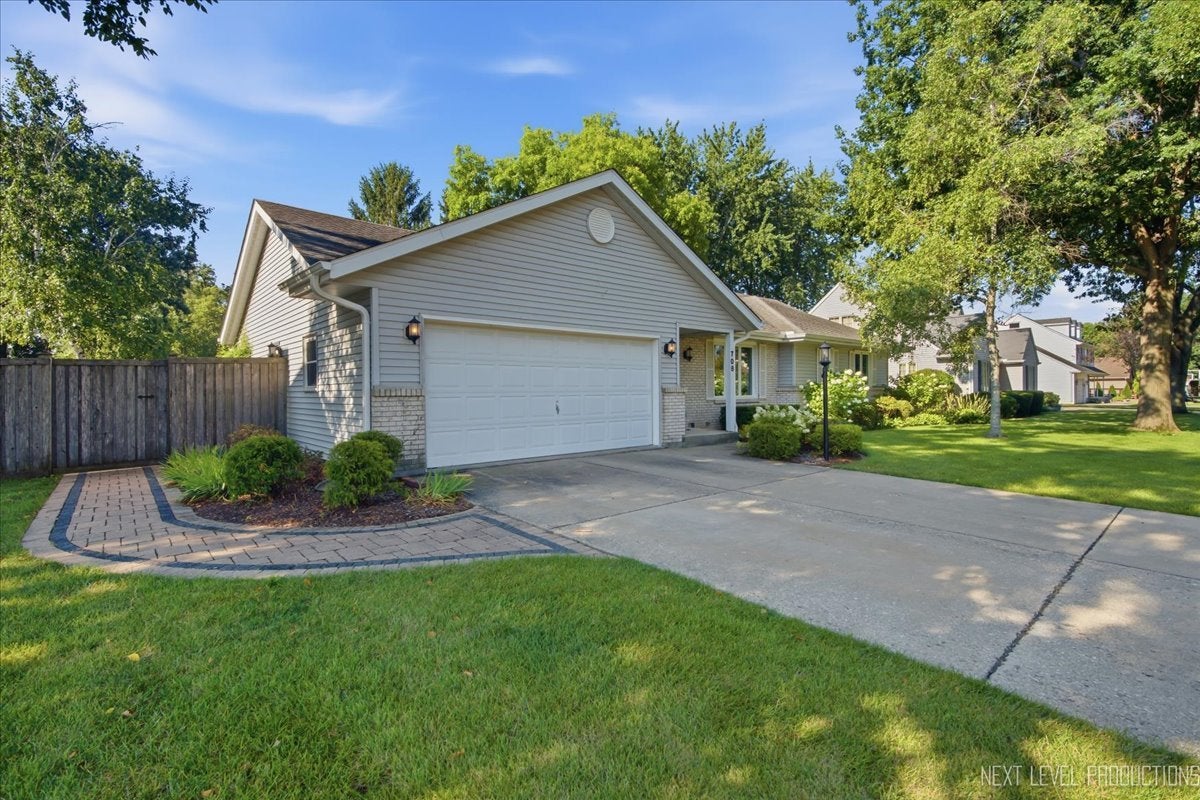 708 E Coady Drive
