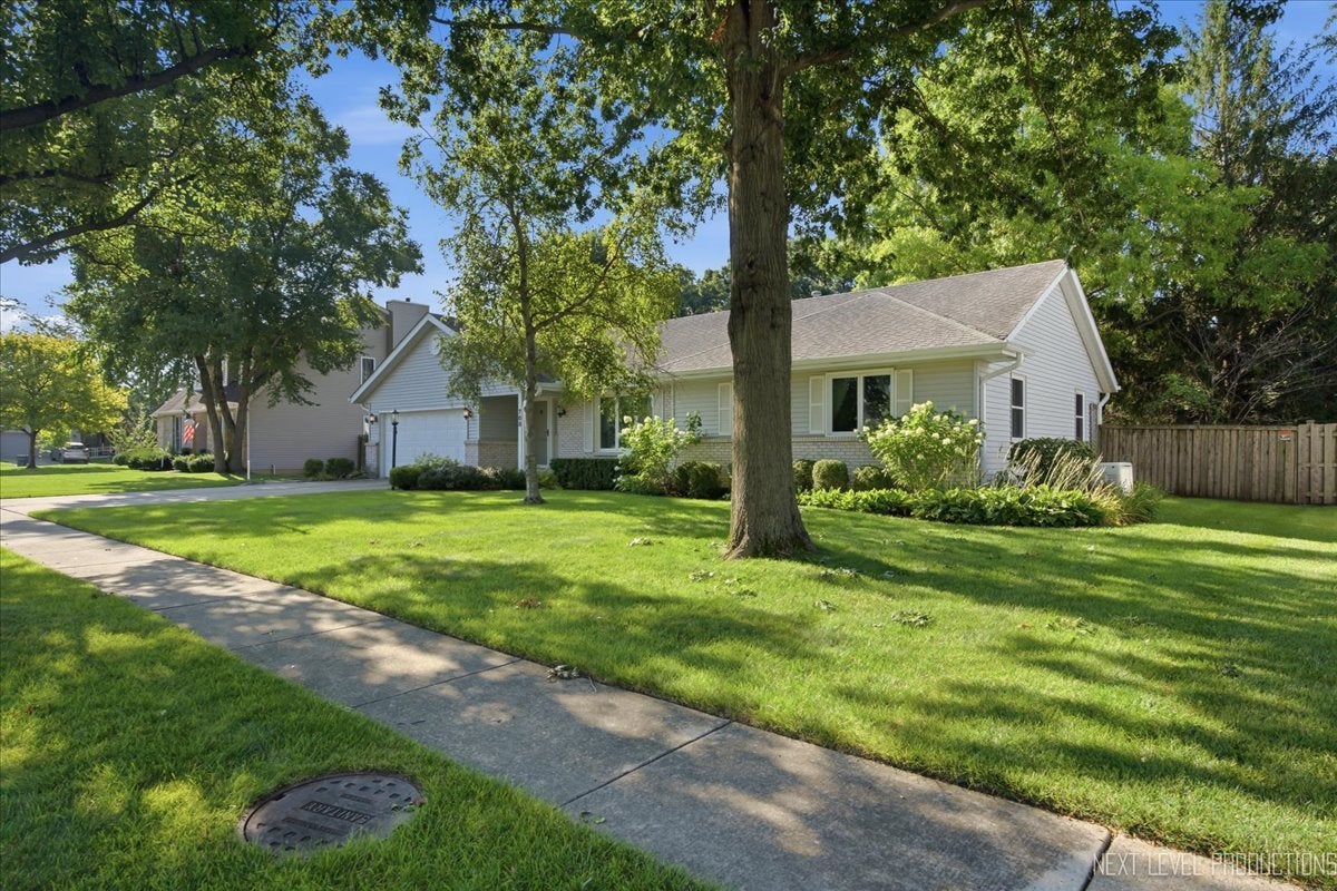 708 E Coady Drive