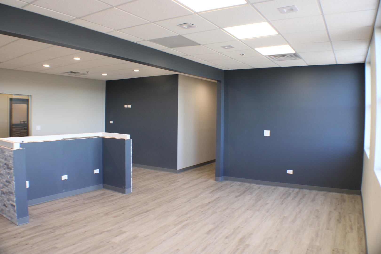 19060 Everett Boulevard 204
