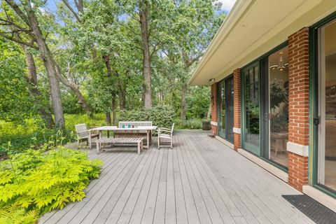 A home in Burr Ridge