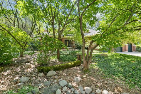 A home in Burr Ridge