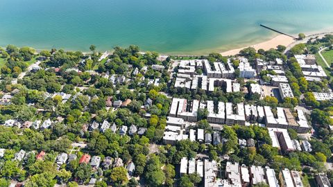 Tiny photo for 616 Michigan Avenue #G, Evanston, IL 60202 (MLS # 12514445)