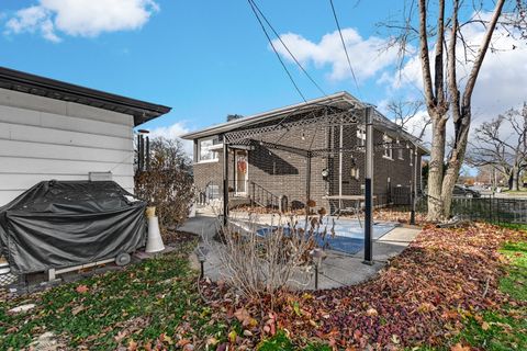 Tiny photo for 9737 S Kenton Avenue, Oak Lawn, IL 60453 (MLS # 12525176)
