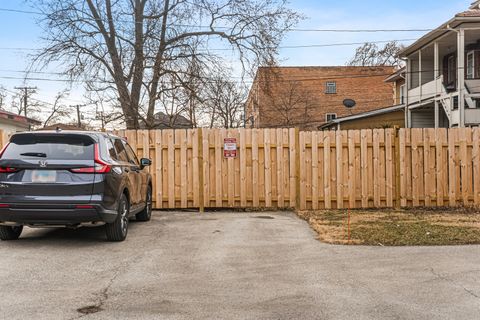 Tiny photo for 404 S Lombard Avenue #1, Oak Park, IL 60302 (MLS # 12588811)