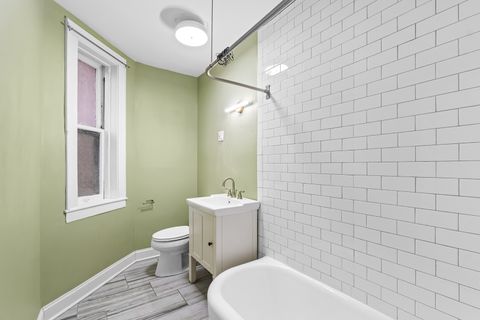 Tiny photo for 404 S Lombard Avenue #1, Oak Park, IL 60302 (MLS # 12588811)