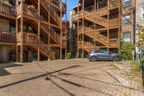 Tiny photo for 404 S Lombard Avenue #1, Oak Park, IL 60302 (MLS # 12588811)