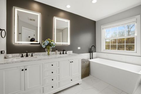 Tiny photo for 4359 Canterbury Court, St. Charles, IL 60174 (MLS # 12620910)