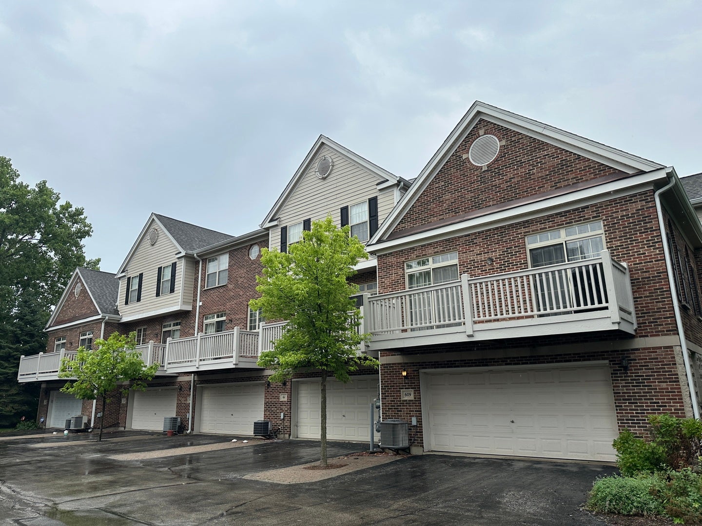 613 Prestwick Lane