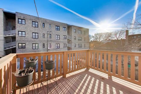 Tiny photo for 107 Washington Boulevard #2W, Oak Park, IL 60302 (MLS # 12615171)