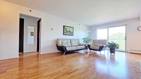 Tiny photo for 1 VILLA VERDE Drive #305, Buffalo Grove, IL 60089 (MLS # 12688408)