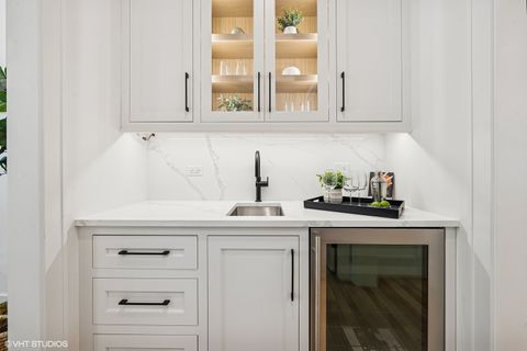 Tiny photo for 3811 N Kildare Avenue, Chicago, IL 60641 (MLS # 11819490)