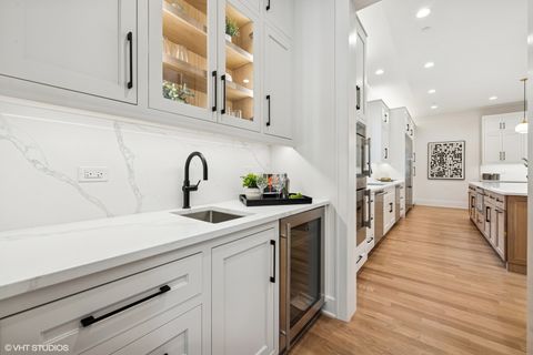 Tiny photo for 3811 N Kildare Avenue, Chicago, IL 60641 (MLS # 11819490)