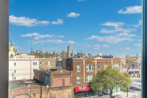 Tiny photo for 2405 W Iowa Street #405, Chicago, IL 60622 (MLS # 12508932)