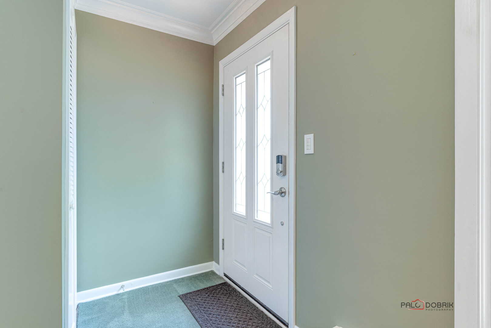 414 Hillcrest Drive