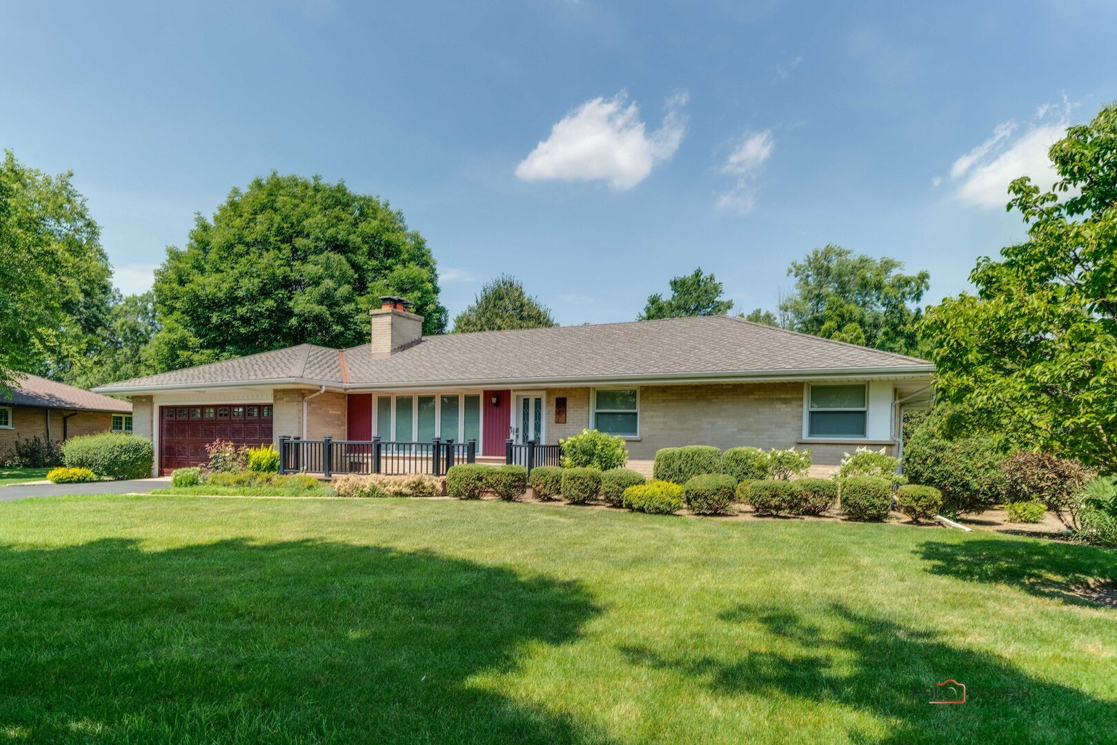 414 Hillcrest Drive