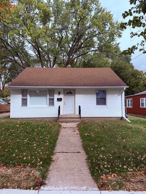 Tiny photo for 2315 Chestnut Street, Rockford, IL 61102 (MLS # 12501422)