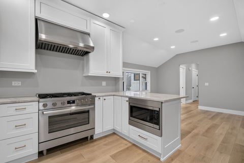 Tiny photo for 240 S Brainard Avenue #2, La Grange, IL 60525 (MLS # 12720510)