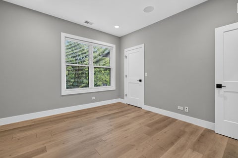 Tiny photo for 240 S Brainard Avenue #2, La Grange, IL 60525 (MLS # 12720510)