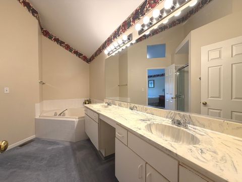 Tiny photo for 1145 Bristol Lane, Buffalo Grove, IL 60089 (MLS # 12639346)