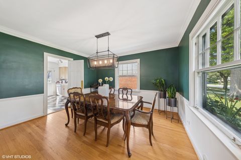 Tiny photo for 410 Leitch Avenue, La Grange, IL 60525 (MLS # 12555133)