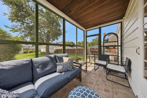 Tiny photo for 410 Leitch Avenue, La Grange, IL 60525 (MLS # 12555133)