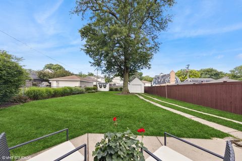 Tiny photo for 410 Leitch Avenue, La Grange, IL 60525 (MLS # 12555133)