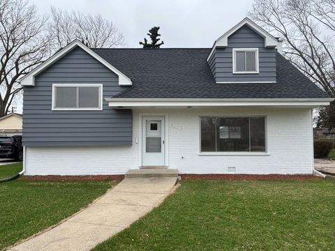 Photo of 8425 W Carol Street, Niles, IL 60714 (MLS # 12620588)