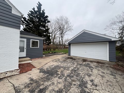 Tiny photo for 8425 W Carol Street, Niles, IL 60714 (MLS # 12620588)