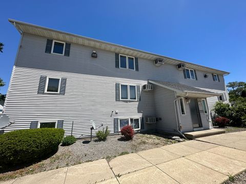 415 W Jefferson Street Gardner IL 60424