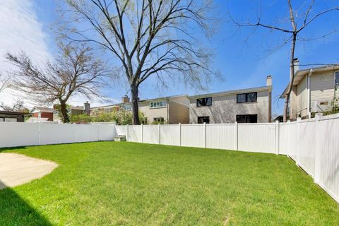 Tiny photo for 6850 Latrobe Avenue, Skokie, IL 60077 (MLS # 12626269)