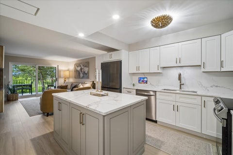 Tiny photo for 500 Lake View Avenue #2B, Highwood, IL 60040 (MLS # 12761146)